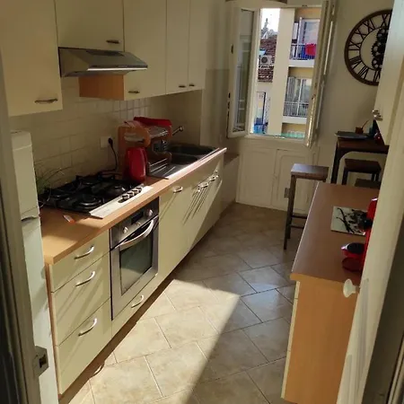 Pretty And Quiet Top Floor 2 Bedroom Flat In The Port Area Of Nizza Exterior foto